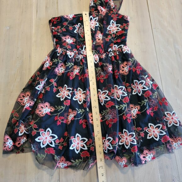 Bcbgeneration Black Multi Floral Embroidered One‎ Shoulder A-Line Dress 6 NWT - Picture 15 of 15